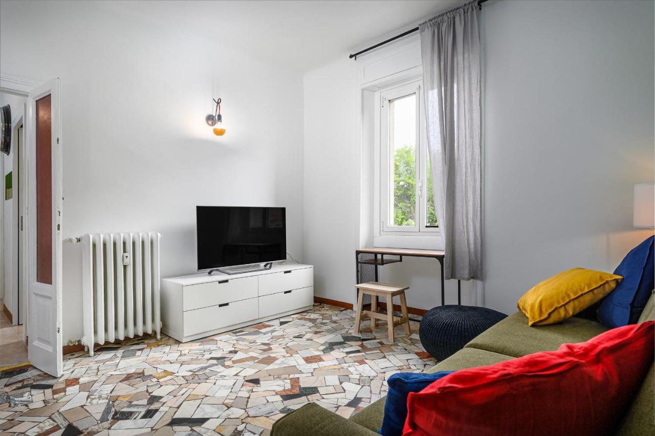 Ennio 8 - Bilocale Cool Apartment Milan Exterior photo